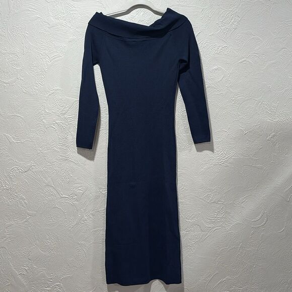 Bardot Off Shoulder Knit Midi Dress in Navy Size Medium - Picture 5 of 6